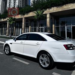 Ford Taurus
